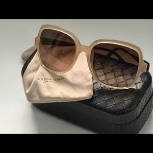 BOTTEGA VENETA SHADES NEW